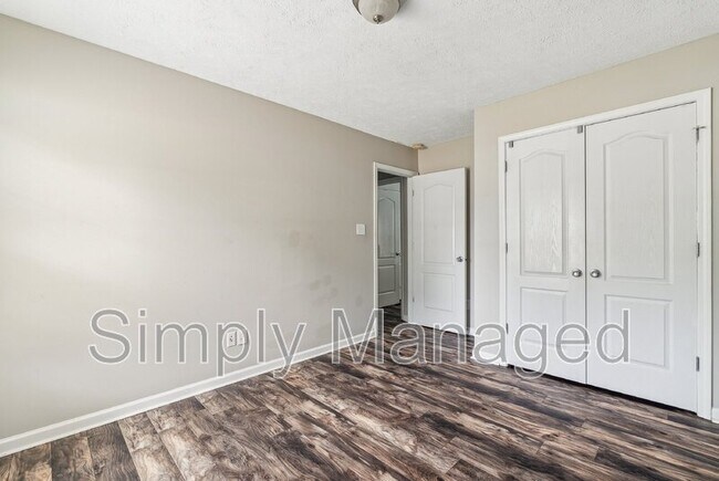 Building Photo - 2033 Ashton Rd