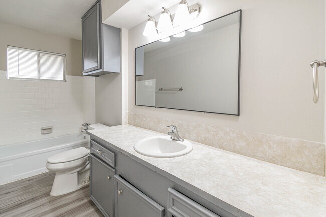 Building Photo - 17311 Methil Dr