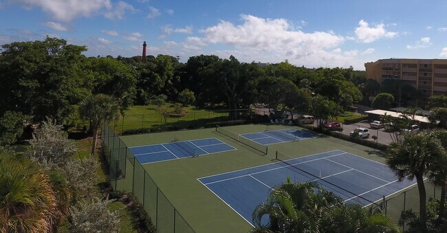 Building Photo - 1648 Jupiter Cove Dr