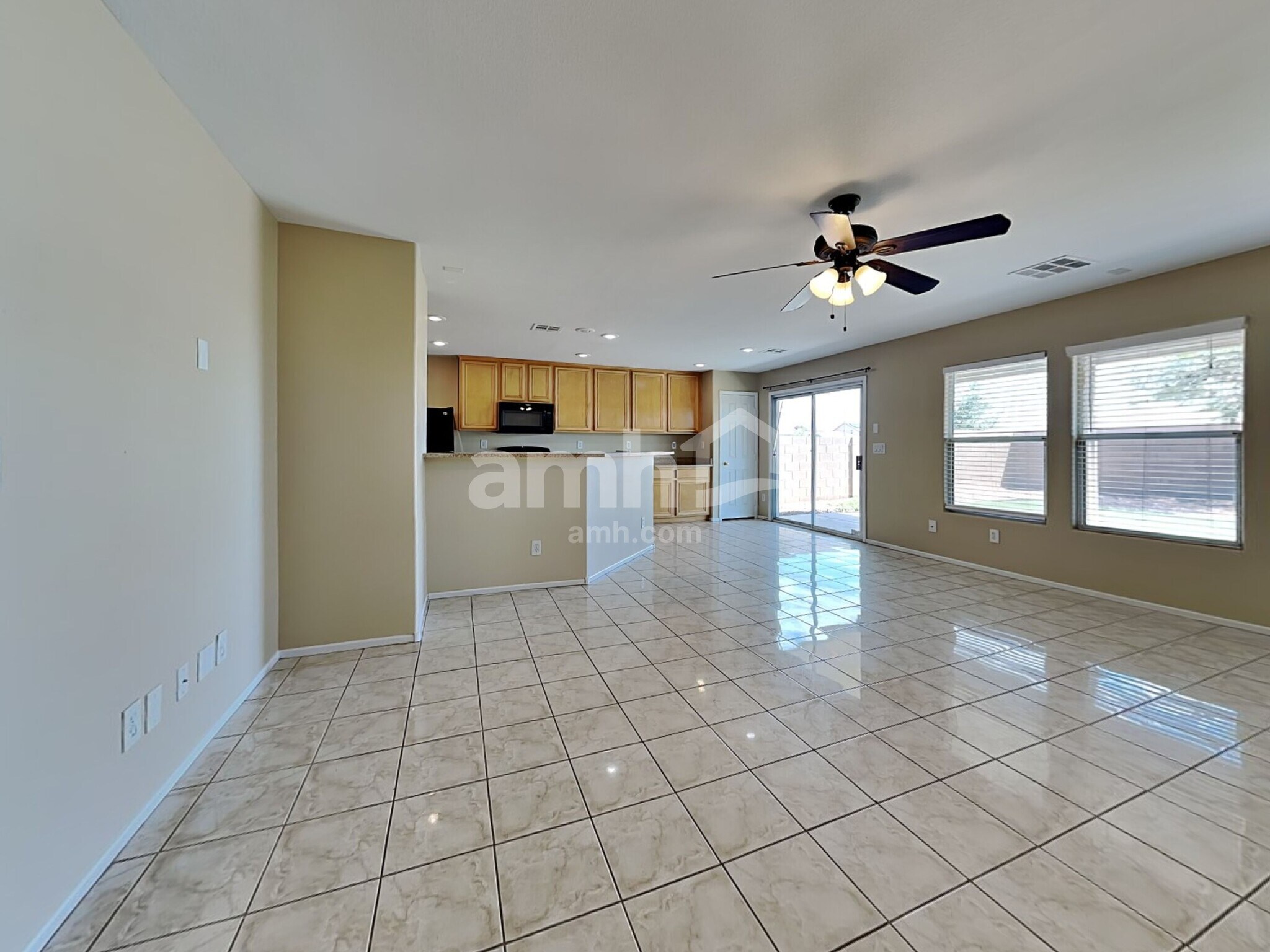 Building Photo - 10246 Massachusetts Ln