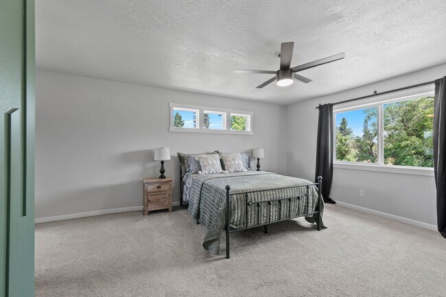 Building Photo - Spokane Valley Two-story - Available Now!