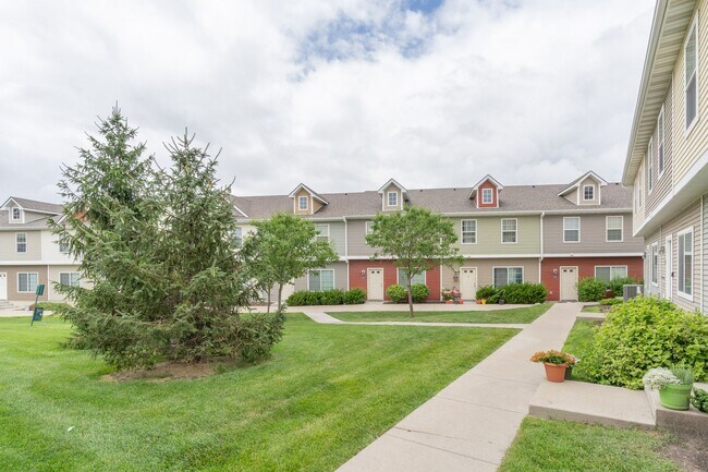Building Photo - 3 Bedroom, 2.5 Bath Townhome for Rent in P...