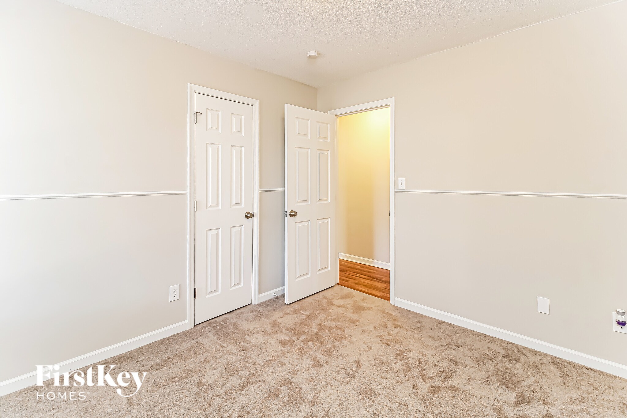 Building Photo - 6507 River Hills Dr