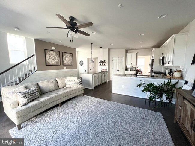 Building Photo - 3501 Landing Way