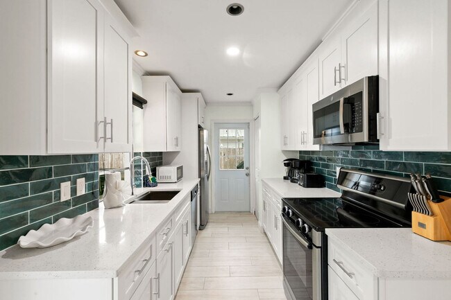 Building Photo - 3520 Bolero Way