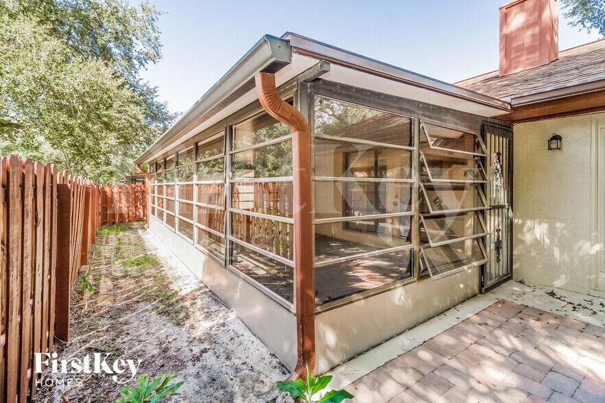 Building Photo - 916 Cypresswood Ct