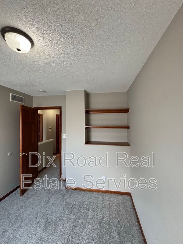 Building Photo - 4537 Rosewood Ct