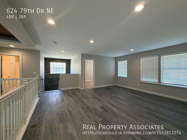 Building Photo - 624 79th Dr NE