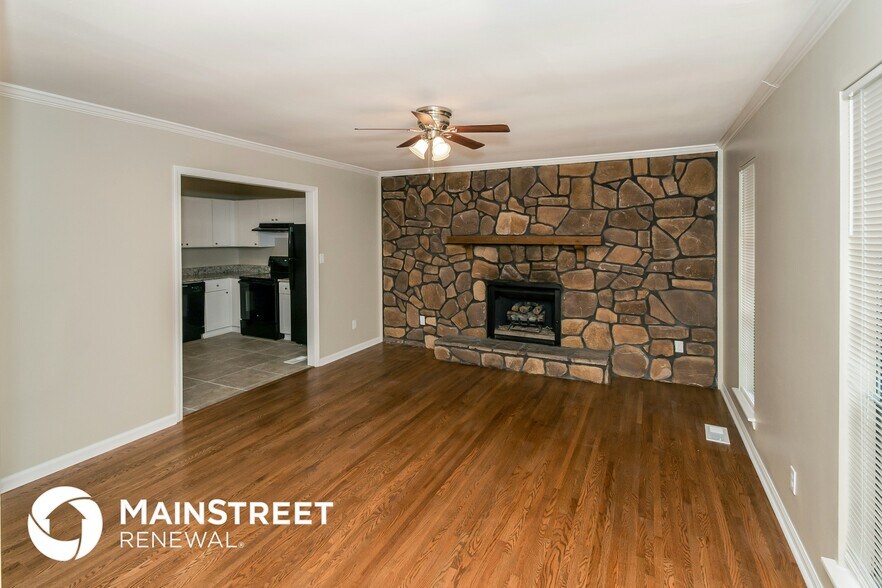 Building Photo - 102 Moonglow Dr