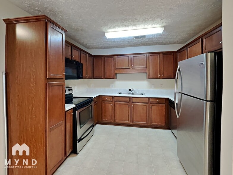 Building Photo - 161 Alton Cir