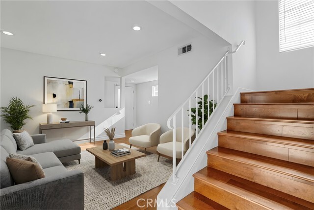 Building Photo - 11535 Culver Blvd