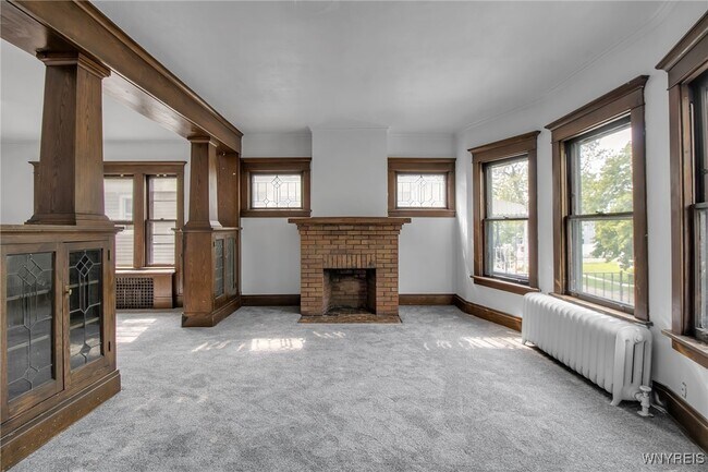 Building Photo - 205 Lisbon Ave