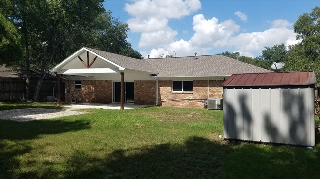 Building Photo - 11123 Hazelhurst Dr