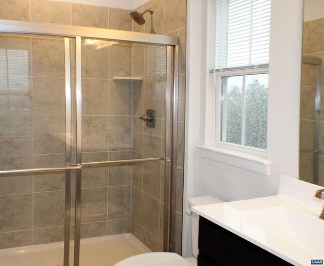 Building Photo - 2061 Lockwood Dr