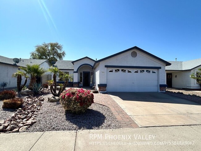 Primary Photo - 3711 W Firehawk Dr