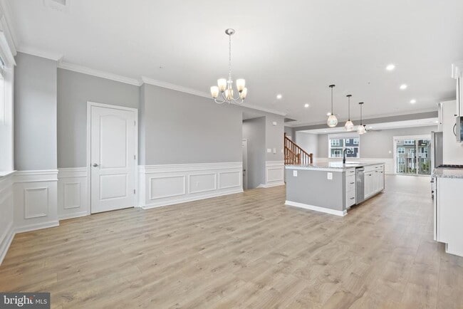 Building Photo - 4615 Crossing Ct