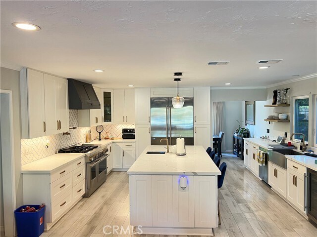 Building Photo - 2937 E Craig Dr