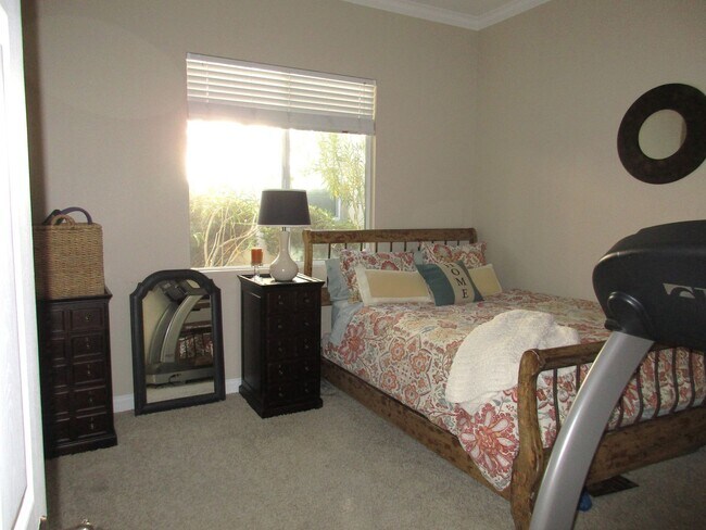 Building Photo - Taylorville Street