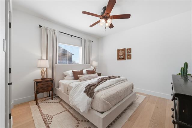 Building Photo - 570 S Point Ct