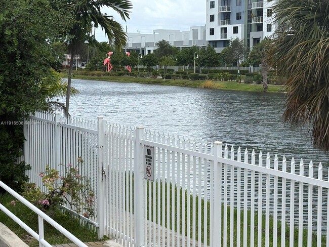 Building Photo - 2092 NE 167th St