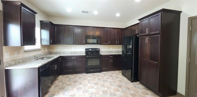 Building Photo - 3350 Ivey Ridge Rd NE
