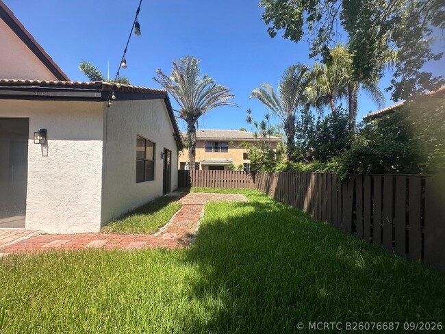 Building Photo - 10461 NW 12th Ct
