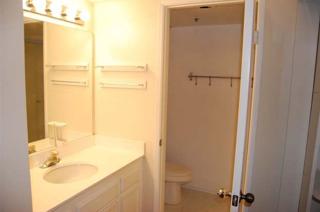 Building Photo - 5990 Dandridge Ln