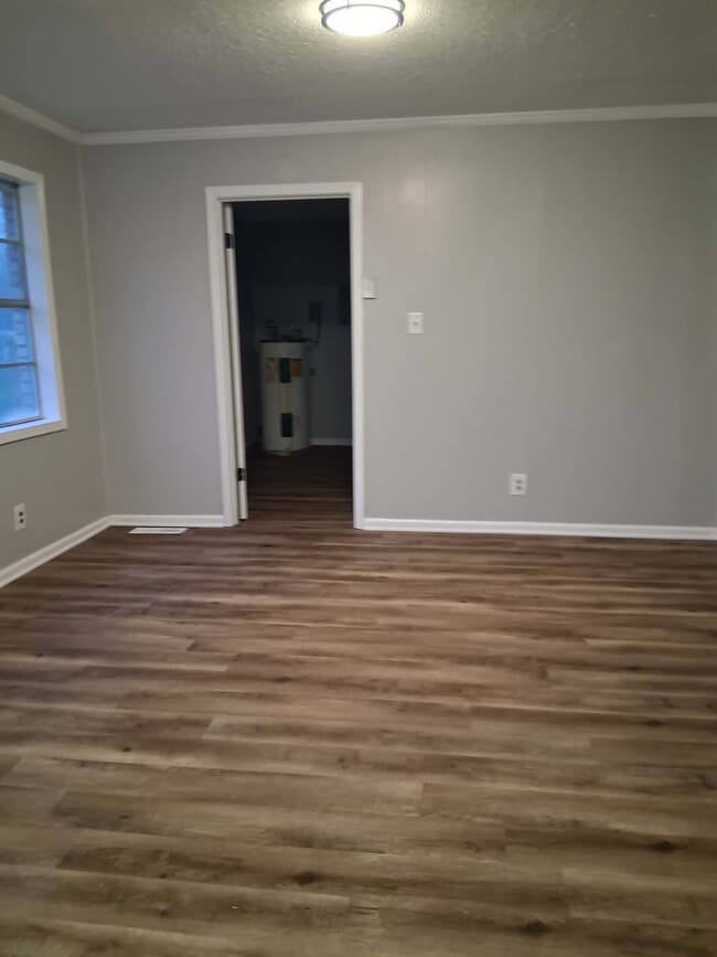 Building Photo - 1103 Berrywood Ave