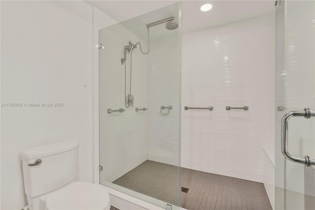Building Photo - 7825 NW 107th Ave