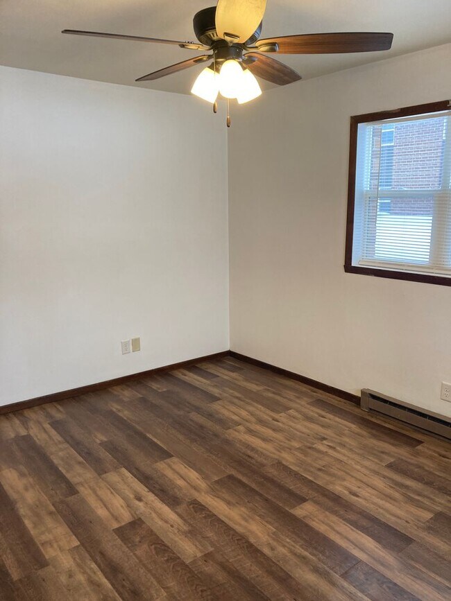 Interior Photo - 4604 Governors Dr