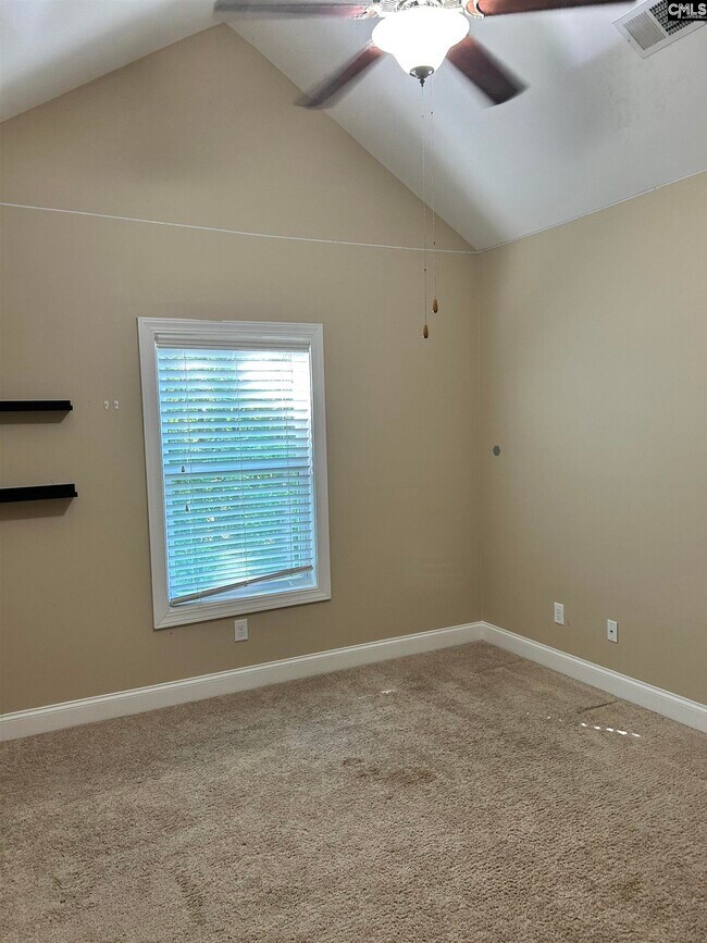 Building Photo - 105 High Bluff Ln