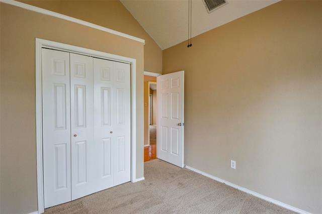 Building Photo - 2406 Weatherby Dr