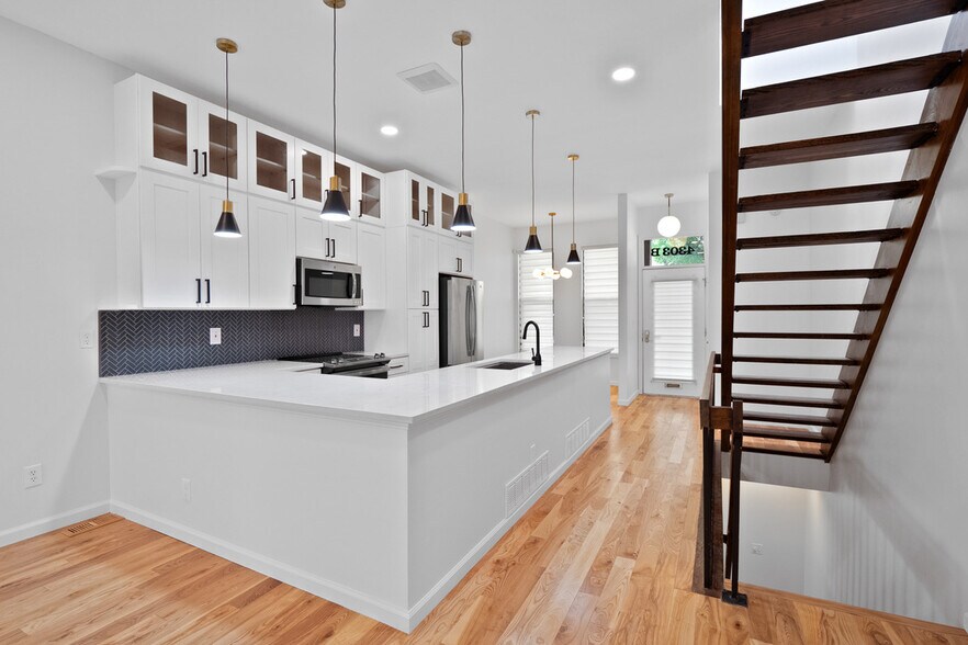Building Photo - 4303 Laclede Ave