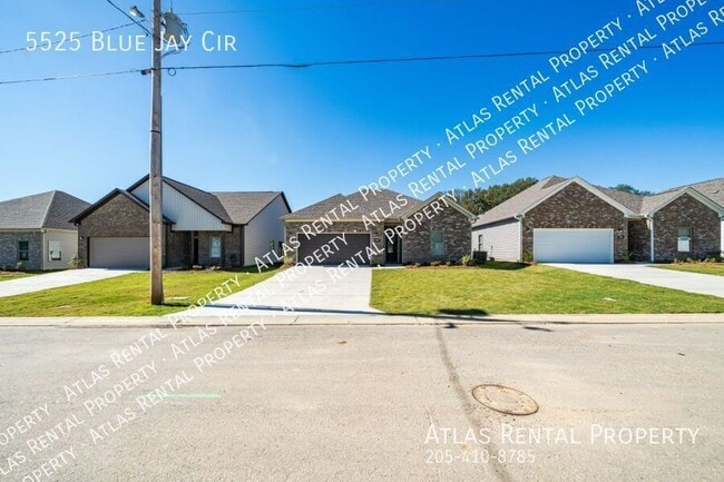 Building Photo - 5525 Blue Jay Cir