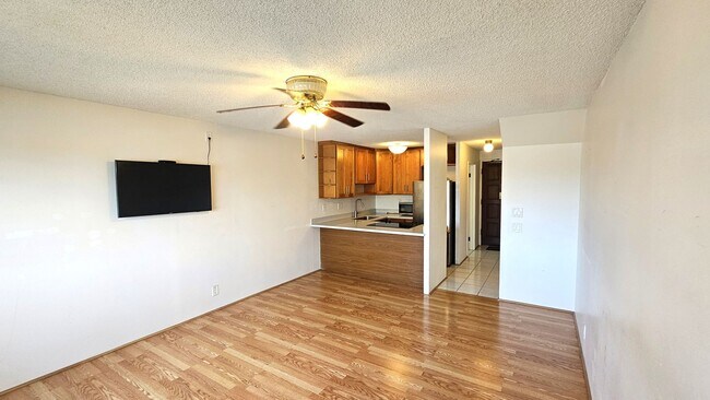 Building Photo - Koolau Vista! Kailua Town convenience. 2 bed, 1.5 bath, 1 covered parking!