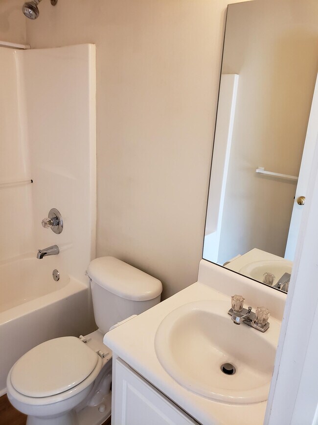 Building Photo - 103 Timber Ridge Dr