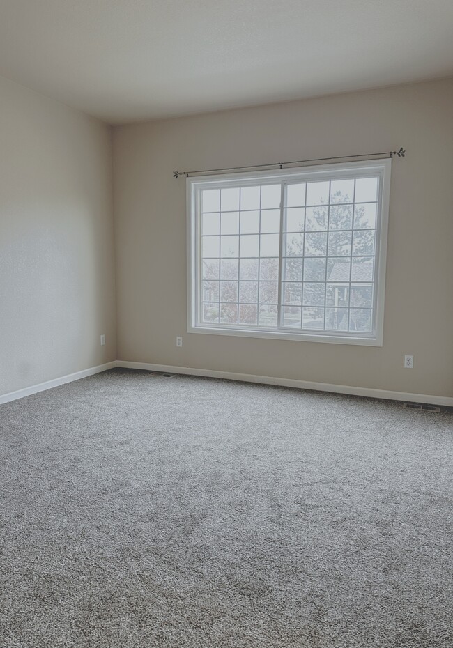 Building Photo - 408 Strasburg Dr