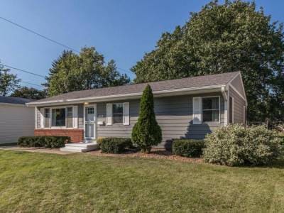 Building Photo - 617 Barr Dr