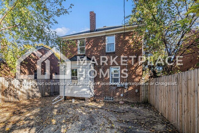 Building Photo - 15033 Hartwell St