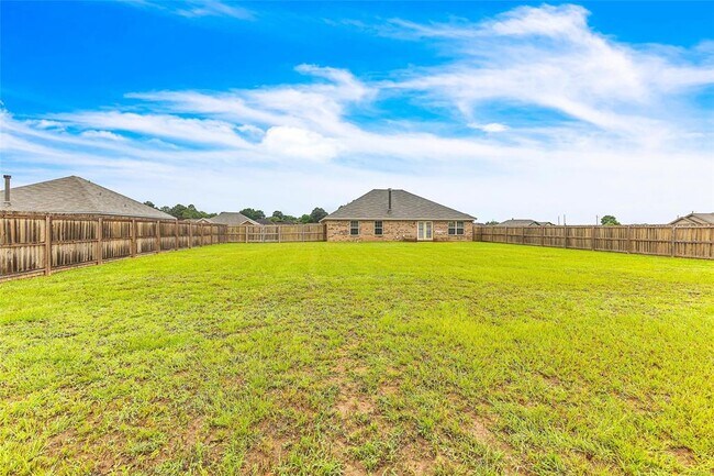 Building Photo - 1823 Landing Pl