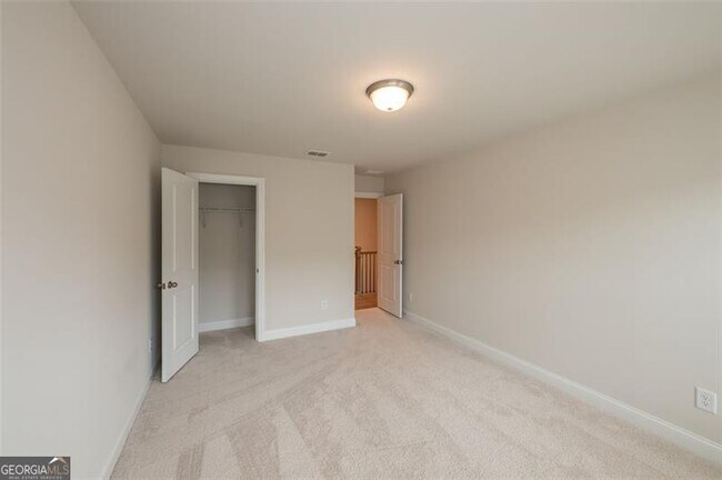 Building Photo - 717 Stickley Oak Way