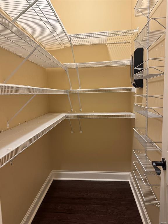 Building Photo - 436 Sydney Dr N