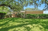 Building Photo - 1502 Westcrest Dr