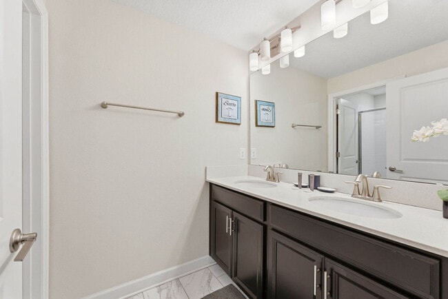 Building Photo - 8924 Stinger Dr