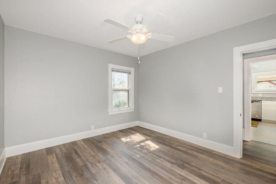 Building Photo - 5314 Section Ave