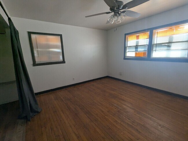 Building Photo - 1603 43rd St