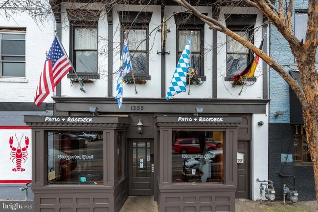 Building Photo - 1350 Maryland Ave NE