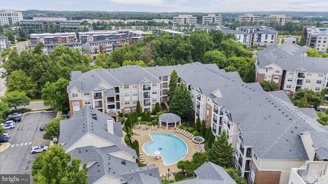 Building Photo - 12925 Centre Park Cir
