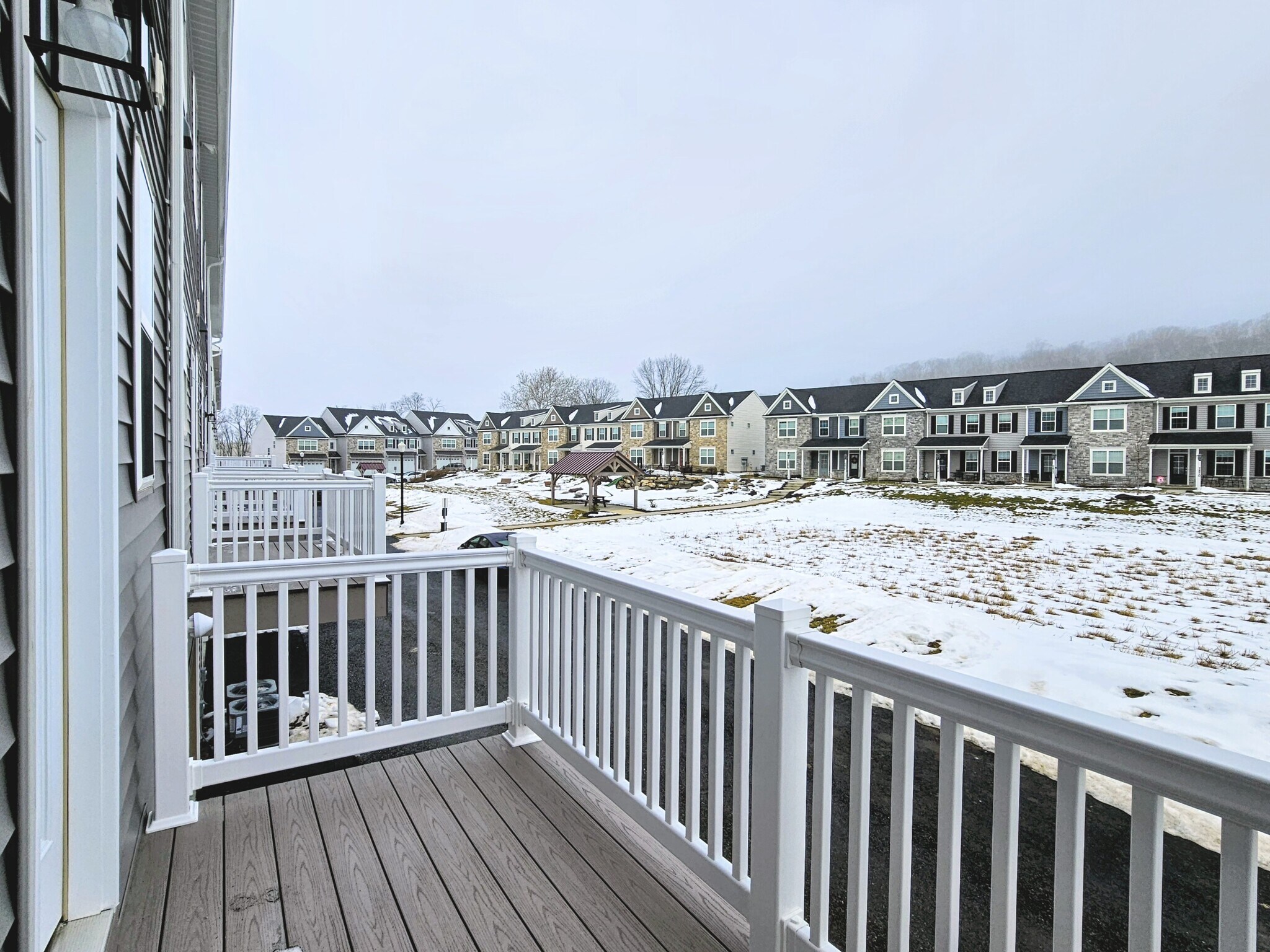 Building Photo - 2457 Spring Water Cir