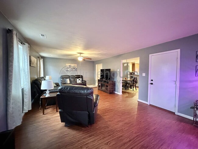 Building Photo - 4824 Kennebeck Ave